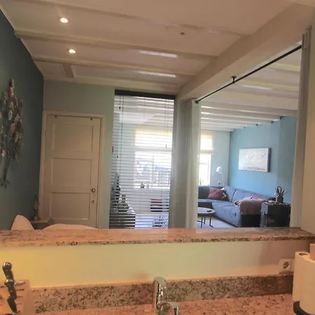 Fijne 50 Mtr Het Lejlighed *