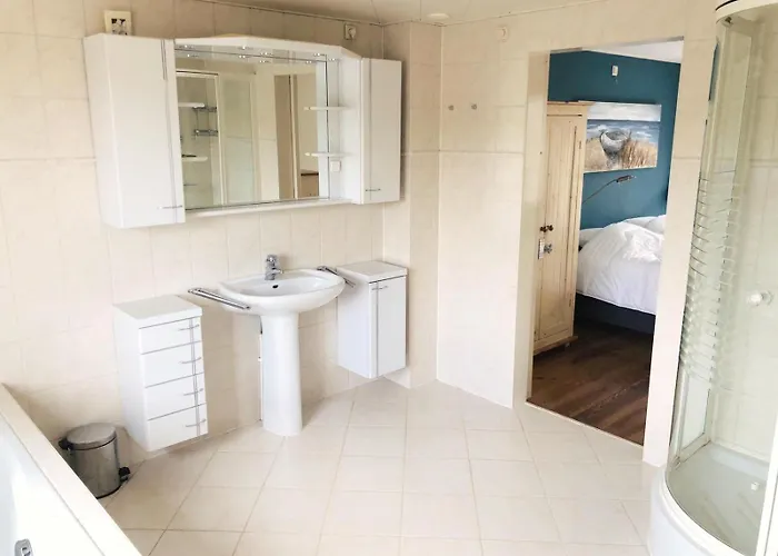 Fijne 50 Mtr Het Apartament *